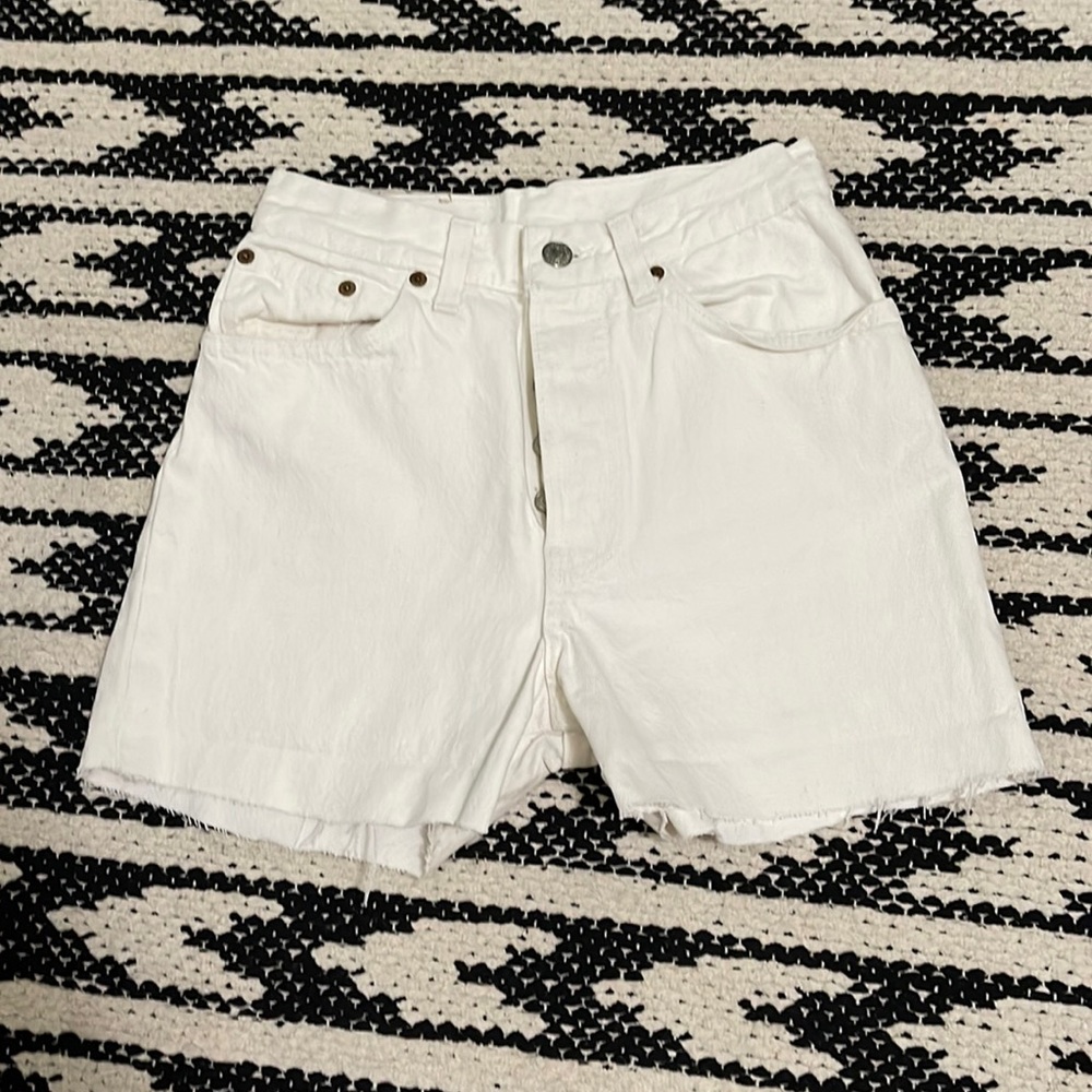 Cut off Levi’s